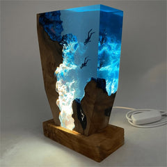 Diver frozen in light, Night Light, Scuba Diving Deep Sea Exploration（ Best Gift 🎁 ）