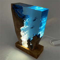 Diver frozen in light, Night Light, Scuba Diving Deep Sea Exploration（ Best Gift 🎁 ）